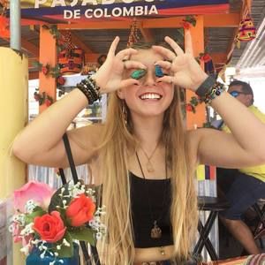 Meet your Posher, Jenna